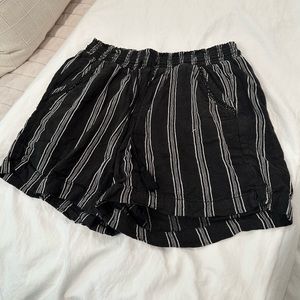 Briggs Linen Blend Shorts
